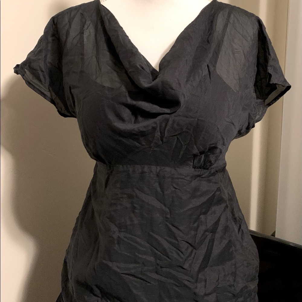 Cute side zip top size 10